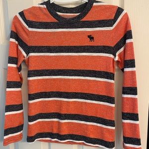 Boys long sleeve shirt size 9/10 excellent condition!